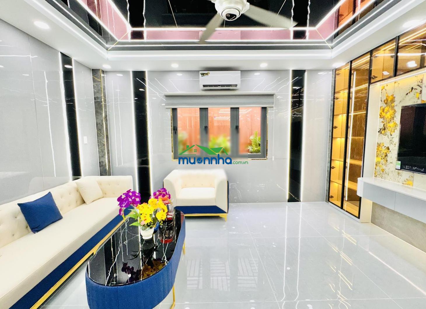 Giảm 600 triệu nhà 6.2m x 17.5m xây 4.5 tầng có thang máy cách mặt tiền đường thạnh xuân 25 chỉ 15m