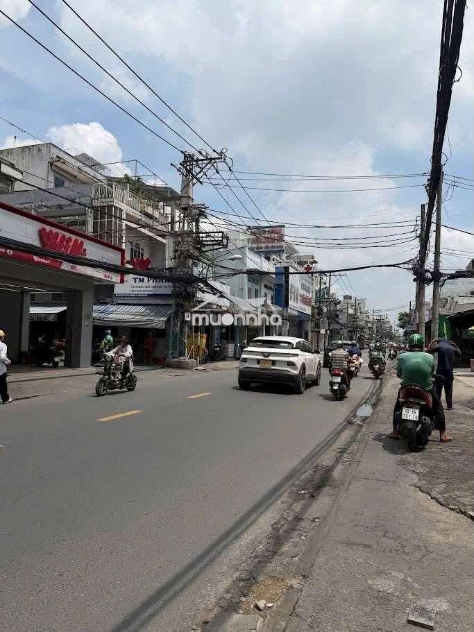 Cho thuê nhà nguyên căn mặt tiền  - 4