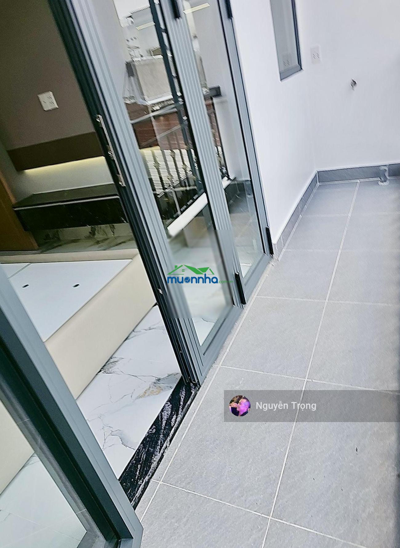 Bán nhà lý phục man- quận 7 -5m x 10m- hẻm xe hơi tránh nhau - full nội thất - nhỉnh 5 tỷ - 4