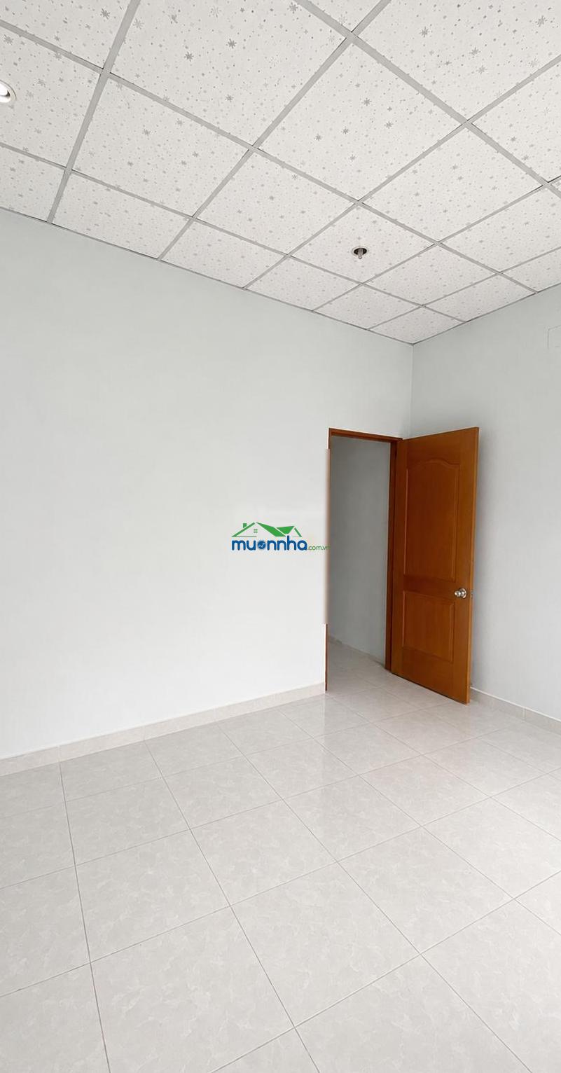 Hiếm chỉ 3.7 tỷ - ôtô vào thẳng nhà - cách phạm văn đồng chỉ 5p di chuyển - 4