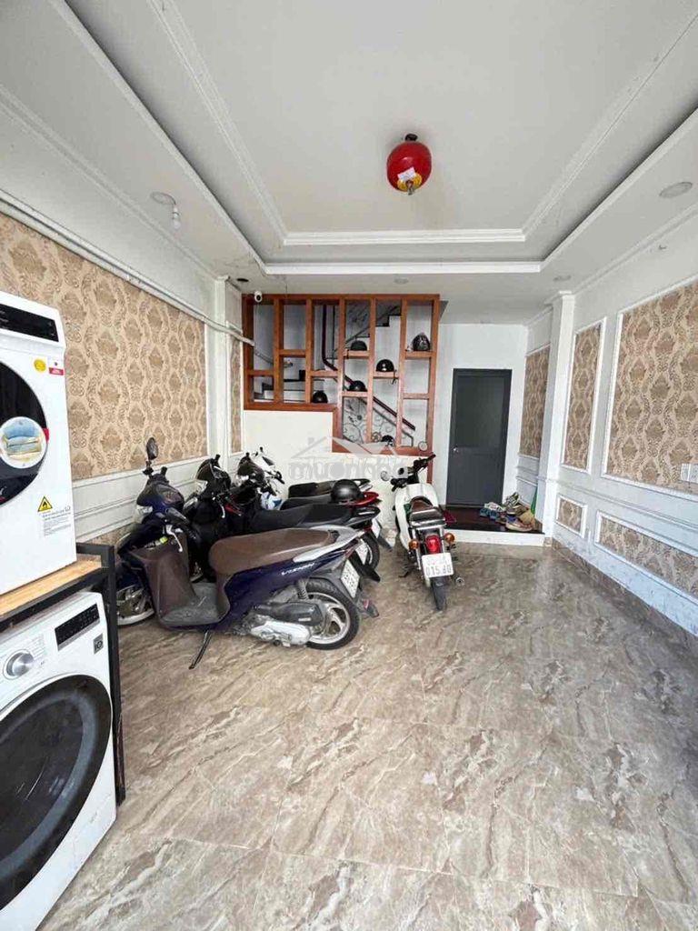 Nhà  ngộp bank 4.2x13m – 4 tầng – 7 phòng – dòng tiền 25tr/th -6.75tỷ - 2
