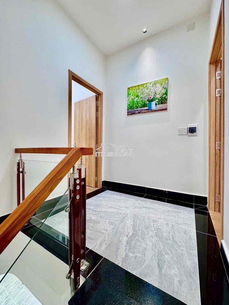 Bán nhà mới đường hoà bình đối diện đầm sen quận 11 chủ tặng full nt - 3