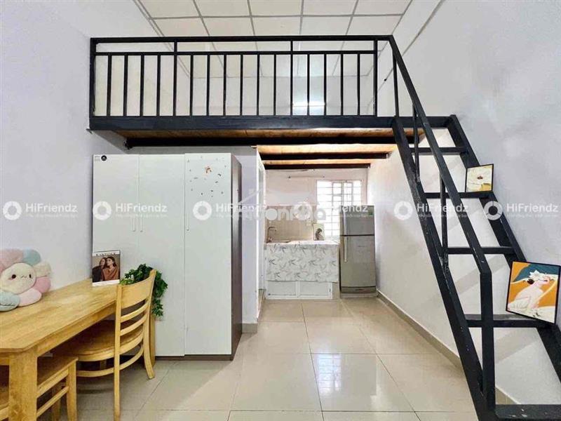 Cho thuê phòng gác cao cửa sổ trời giá rẻ ngay luỹ bán bích, tân phú