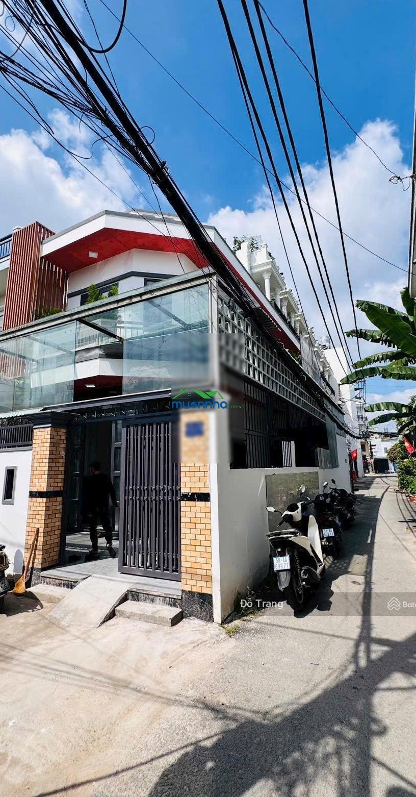 Nhà góc 2 mặt tiền hà huy giáp - ngay ngã 4 ga