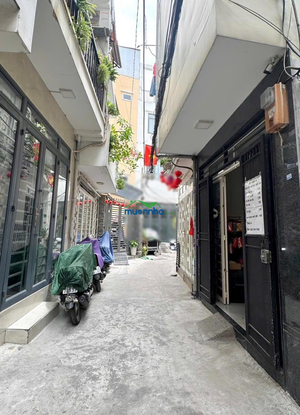 Nhà đẹp gần mặt tiền nguyễn hữu cảnh (4 x 8m) 3p ngủ - hẻm 3.5m thông - 3