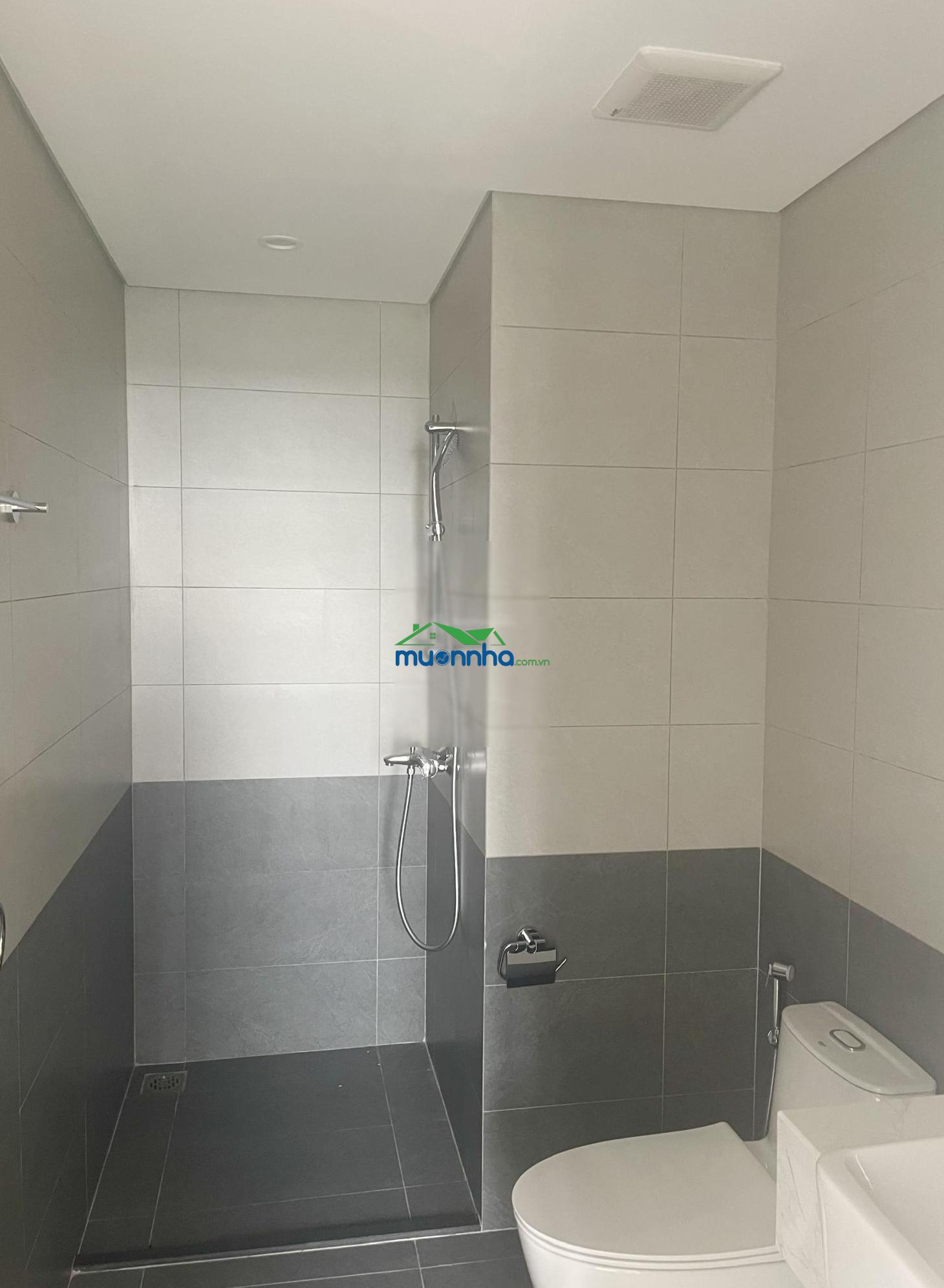 Duy nhất căn 3pn, hướng mát view trực diện công viên 36ha, giá 8 tỷ, 100m2, the beverly - vinhomes - 2