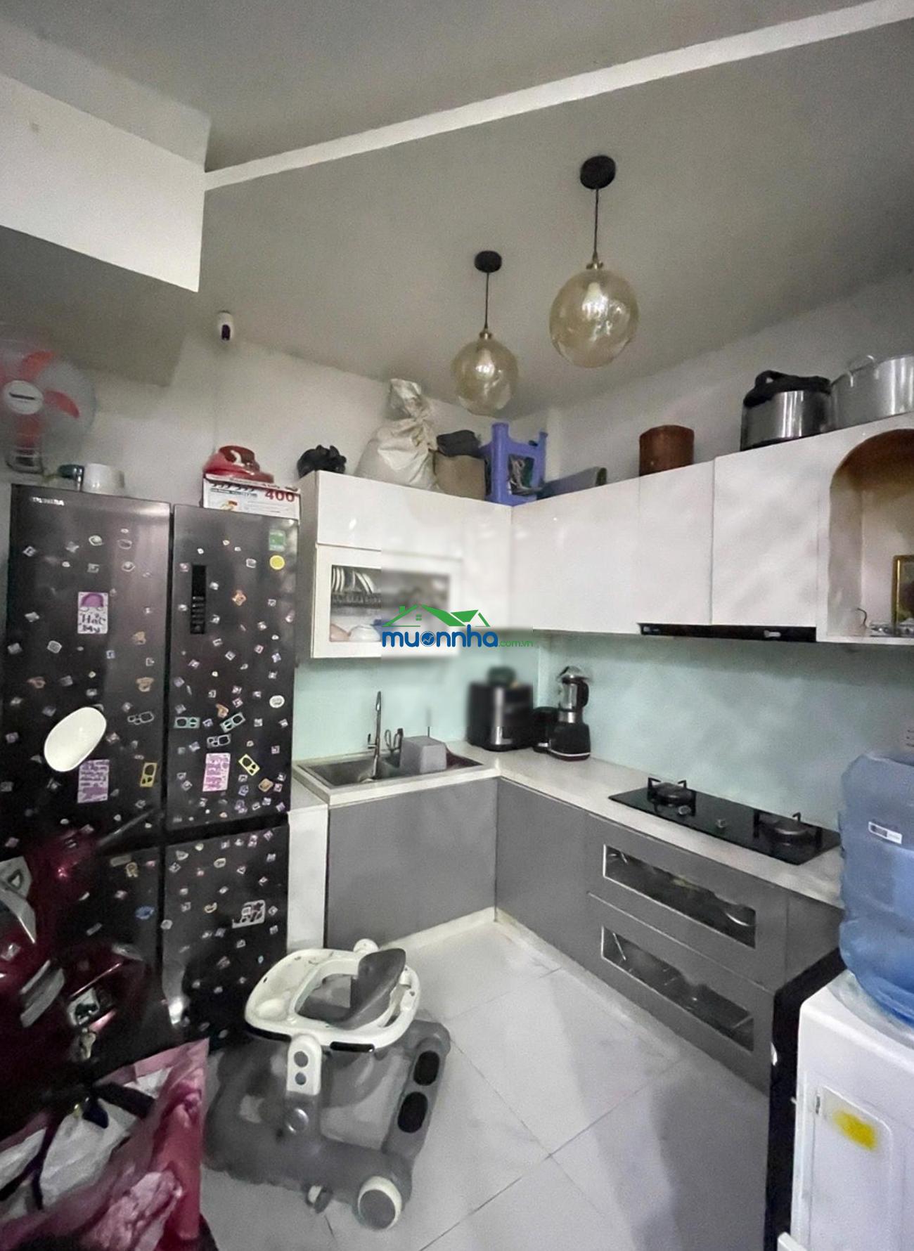 Bán nhà hxh chiến lược - 4x7m - 28m2 - vị trí đẹp xe hơi thông