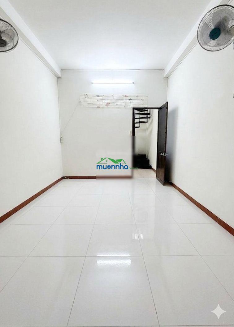 Hxh 3 tầng ngay khu bắc hải 3,5m x 10m chỉ 7.24 tỷ ngộp bank cần bán gấp