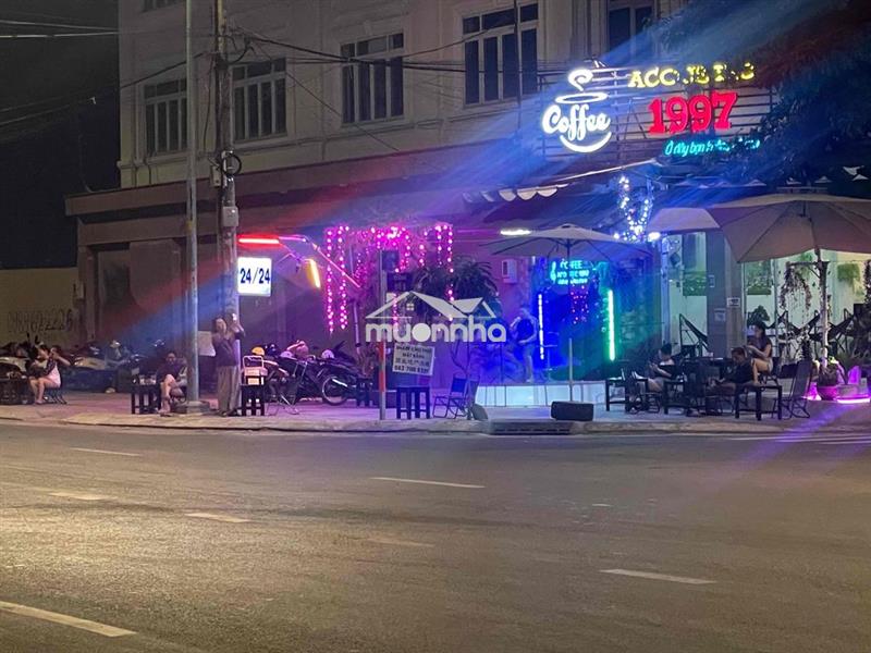 Cho thuê phòng nhà góc 2 mặt tiền khu biệt thự tên lửa
