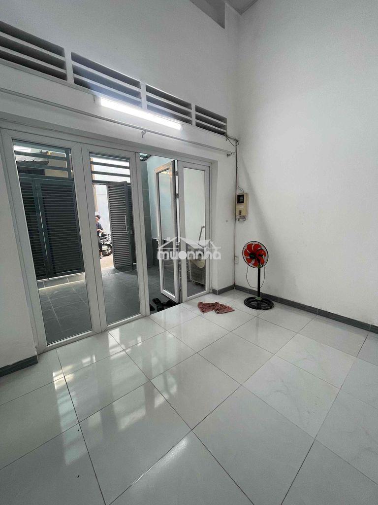 Cho thuê nhà nguyên căn hẻm đường tây thạnh.4x20m,trệt , gác đúc, 3pn - 3
