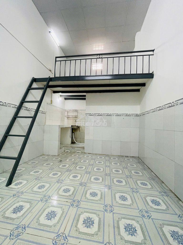 Phòng trọ có gác ngay cầu vượt linh xuân, ngay làng đại học thủ đức