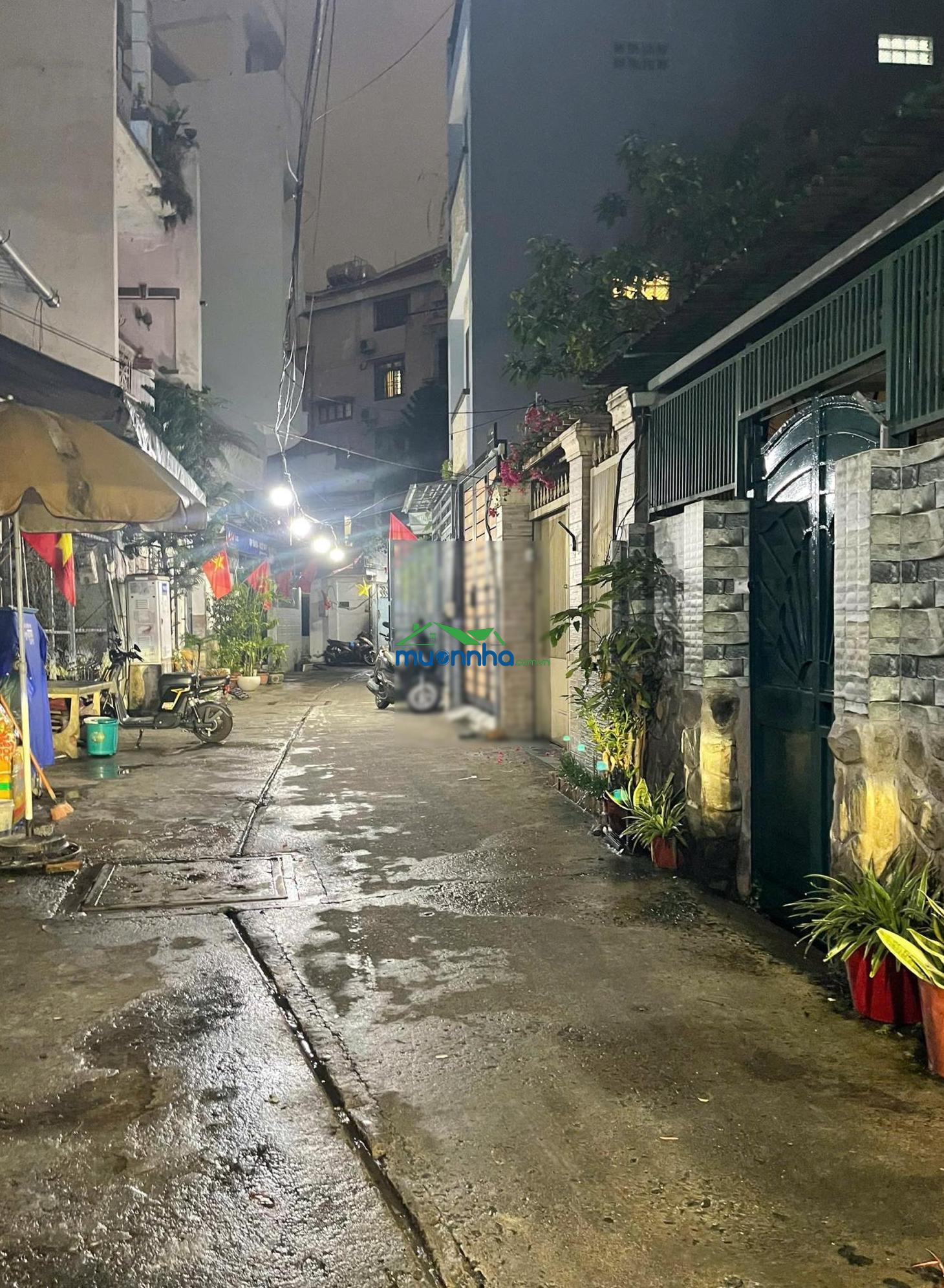 Cần bán nhà chính chủ trung tâm q.3 hẻm xe hơi đường hoàng sa đoạn 2 chiều. khu an ninh. tdt: 98 m2