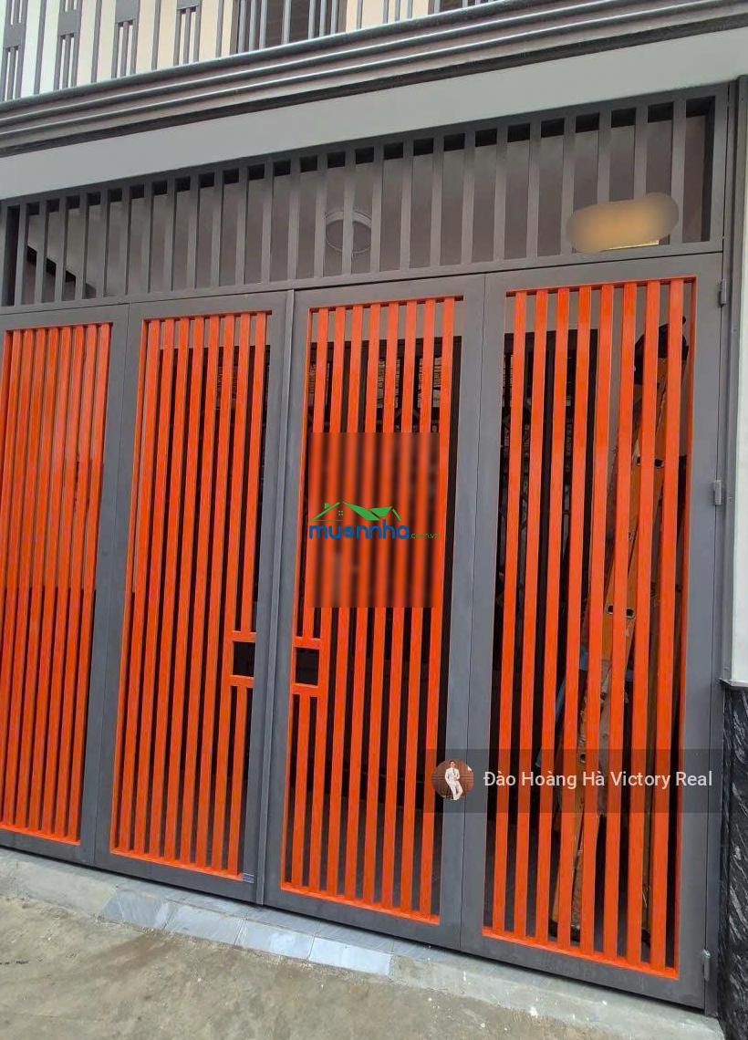 Nhà mới full nội thất 40m² - 3 tầng, dt: 4.2 x 11m, đường lạc long quân, p10, tb, chỉ 5.2 tỷ tl