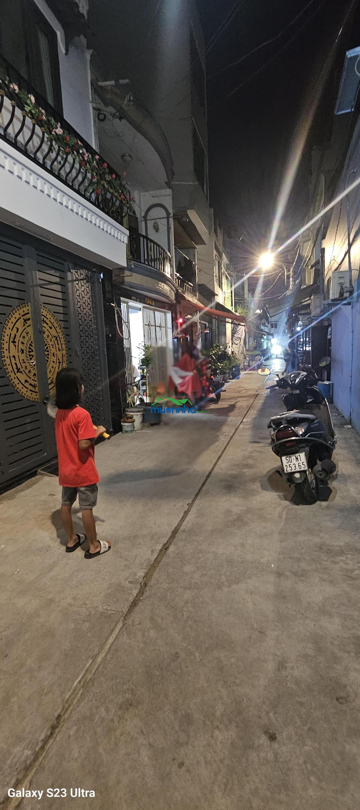 Siêu phẩm hẻm xe hơi - 2 tầng - sát mặt tiền kề bên khu vip tên lửa chỉ nhỉnh 3 tỷ - 3