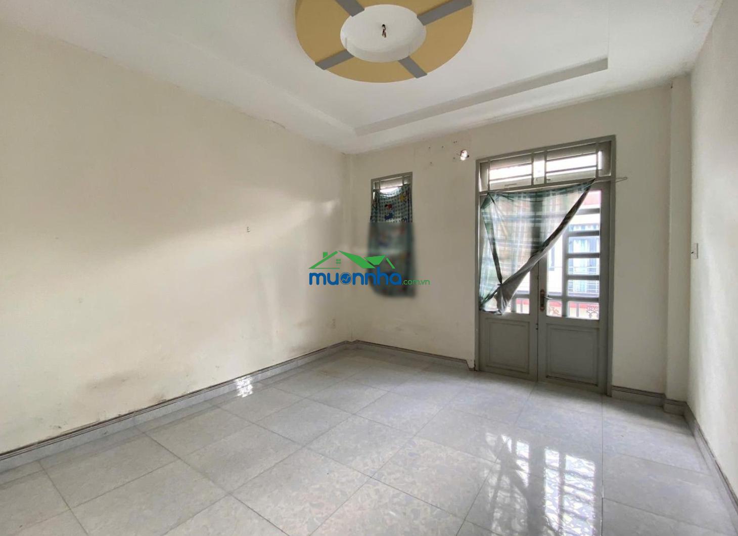 Nhà 3 tầng đúc chắc chắn, lâm thị hố, q12 - dt 70m² (4x17) ko lộ giới - ô tô ngủ trong sân - 2