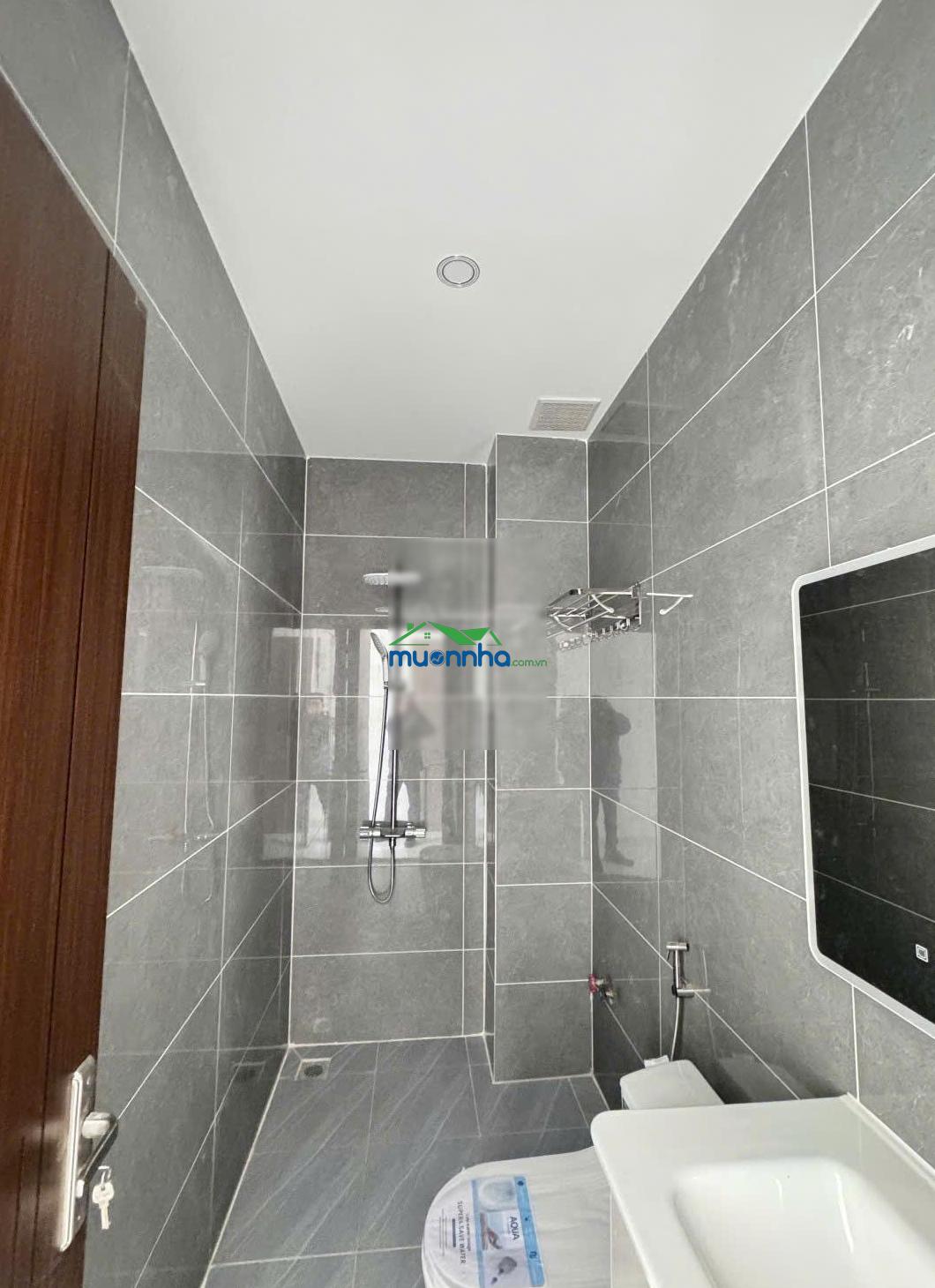 Hoa hậu đình phong phú - 75m 5pn 4wc - 8.6 tỉ - hẻm oto thông - cách ngã tư thủ đức 5p - 2