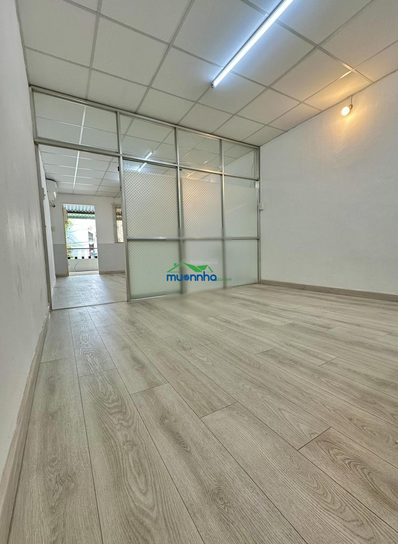 Hot - phú nhuận - huỳnh văn bánh - 50m² - 2t - sổ nở hậu - cách 20m ra mặt tiền - 7.6 tỷ - 3