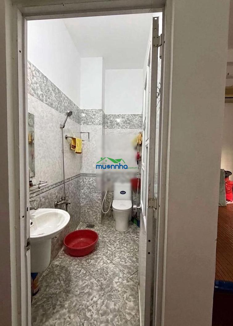 Nhà bán quận tân phú
