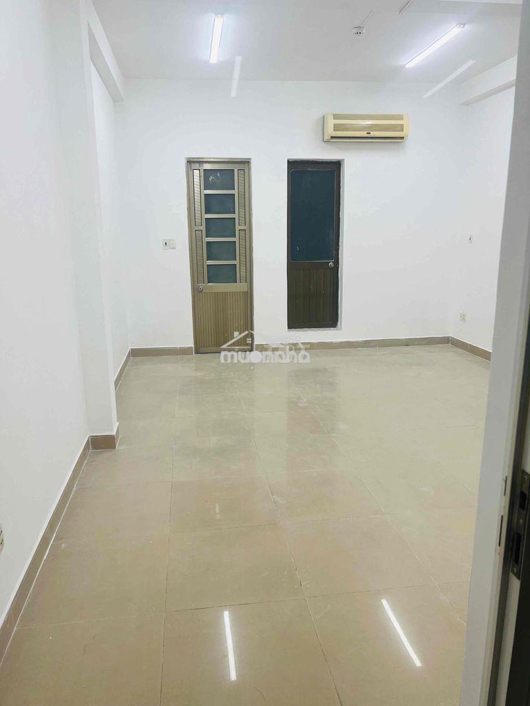 Van phòng mặt tiền đường cộng hoà - 3