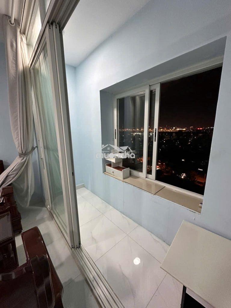 Căn hộ cho thuê đường hoàng bật đạt, tân bình, view sân bay cực chill