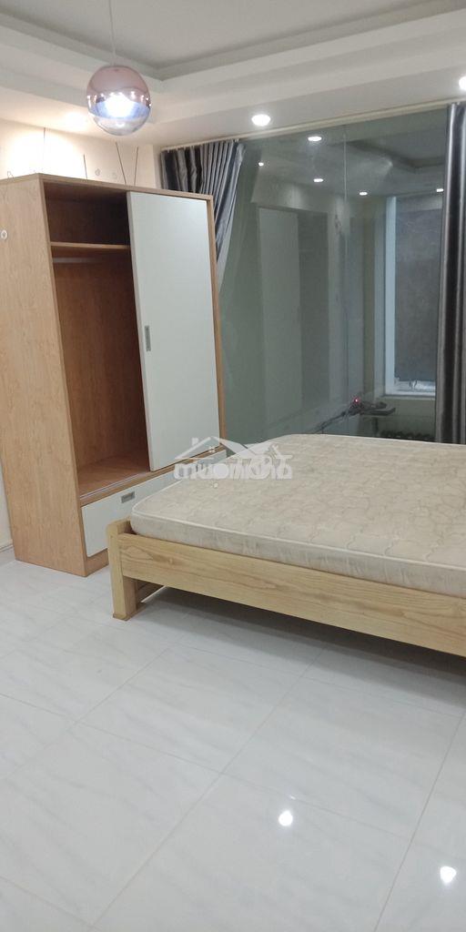Chính chủ- tầng1-2pn-1wc - dtsd: c+r: 60+30=90m2- tiện nghi - tqd- q3