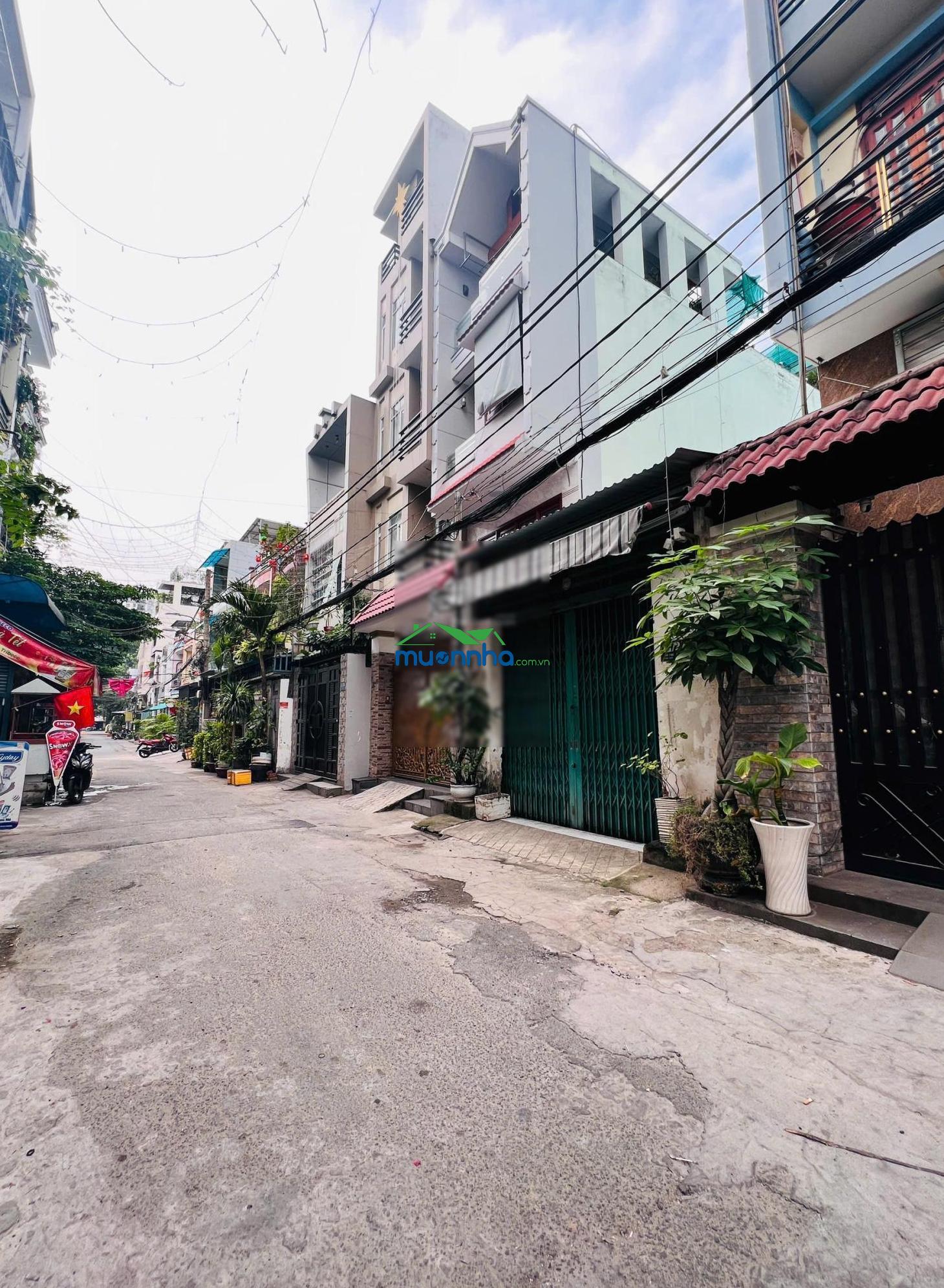 Hxh gần chợ tân hương. dt: 5x20m = 100m². 5 tấm thang máy. giá nhỉnh 11 tỷ - 2