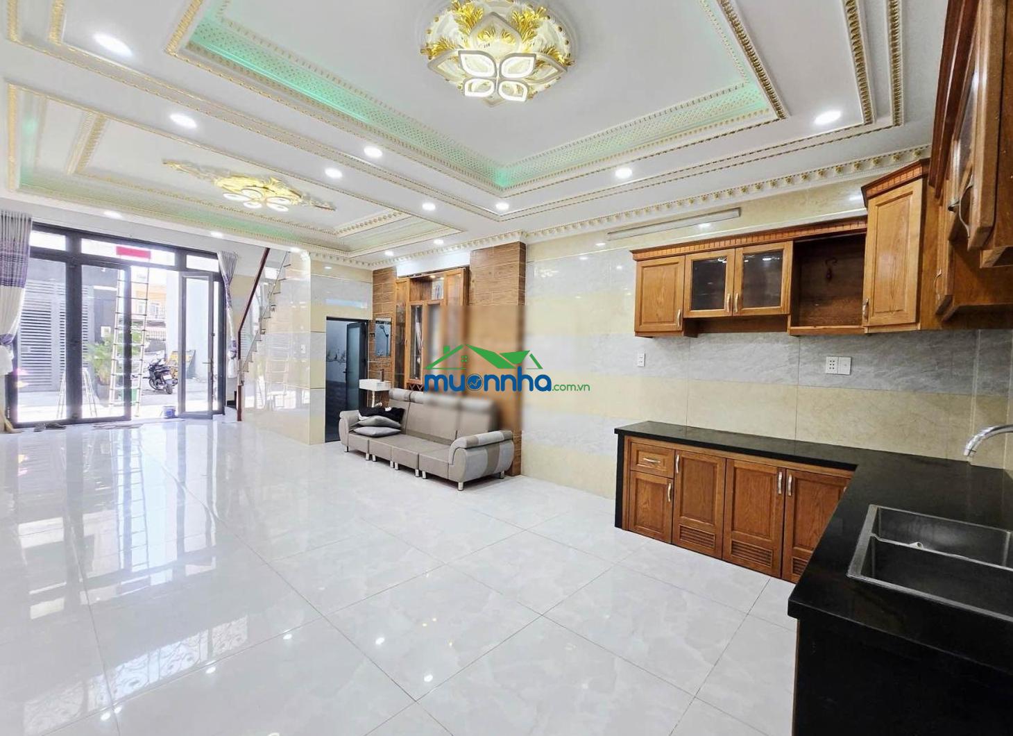 Nhà 5 tầng - (4.6x12m) - 5pn - hxt 6m - sát lê văn quới - gần 4 xã - giáp tân phú - chỉ : 6.55 tỷ - 2