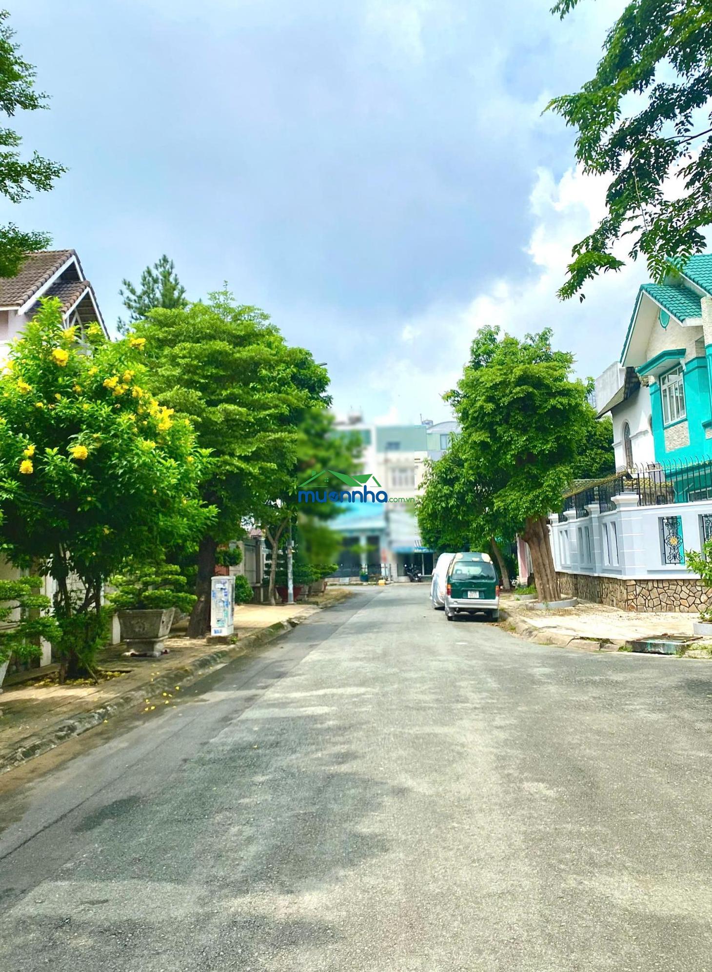 Bán nhà hẻm 10m đường bình lợi, dt: 6x21m. trệt 2 lầu. hẻm thông
