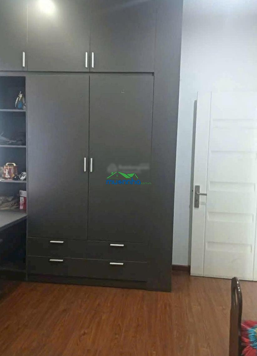 10tr/tháng. nhà lầu p. phú lợi, thủ dầu một, bình dương. hẻm huỳnh văn lũy. 3pn. 2wc. sân oto - 2