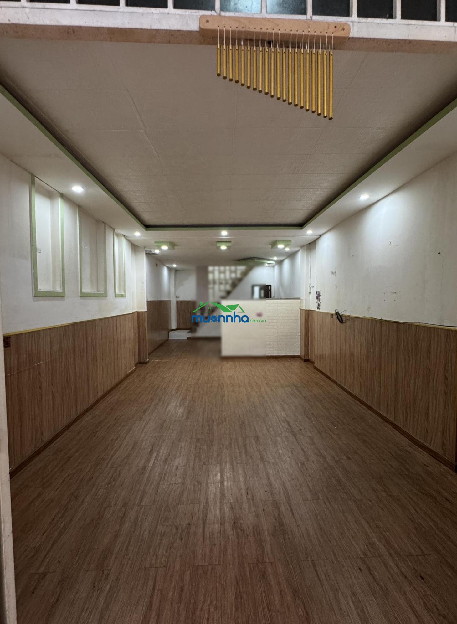 Kẹt tiền bán rẻ 4,2 tỷ còn bớt - ngay big c nguyễn sơn - 50m² - nở hậu - bỏ lỡ là tiếc - 2