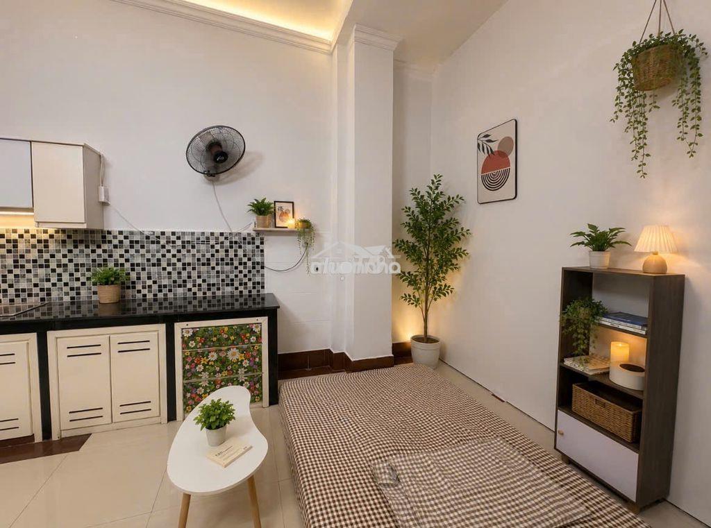 Cho thuê phòng giếng trời thoáng mát 30m2 - 4
