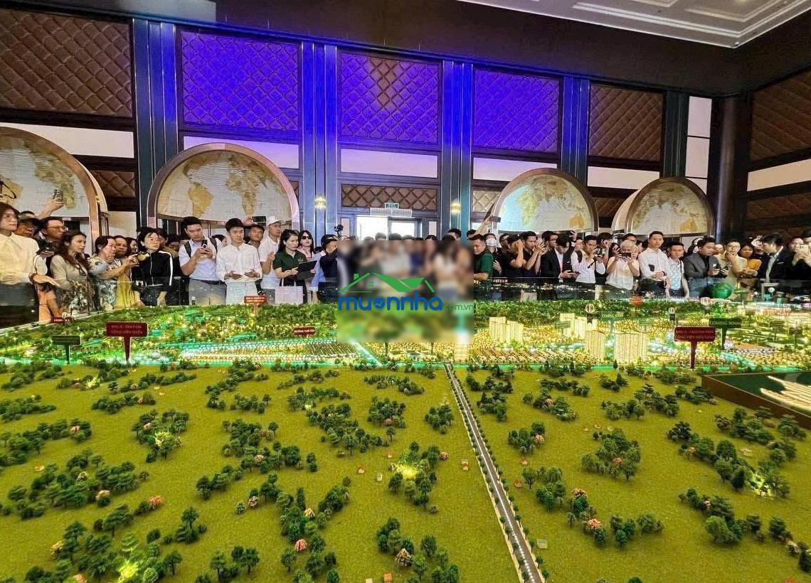 Rẻ nhất thị trường nhà phố liền kề vinhomes hóc môn sát trường đại học giá rẻ chỉ 3,5 tỷ tiền đất