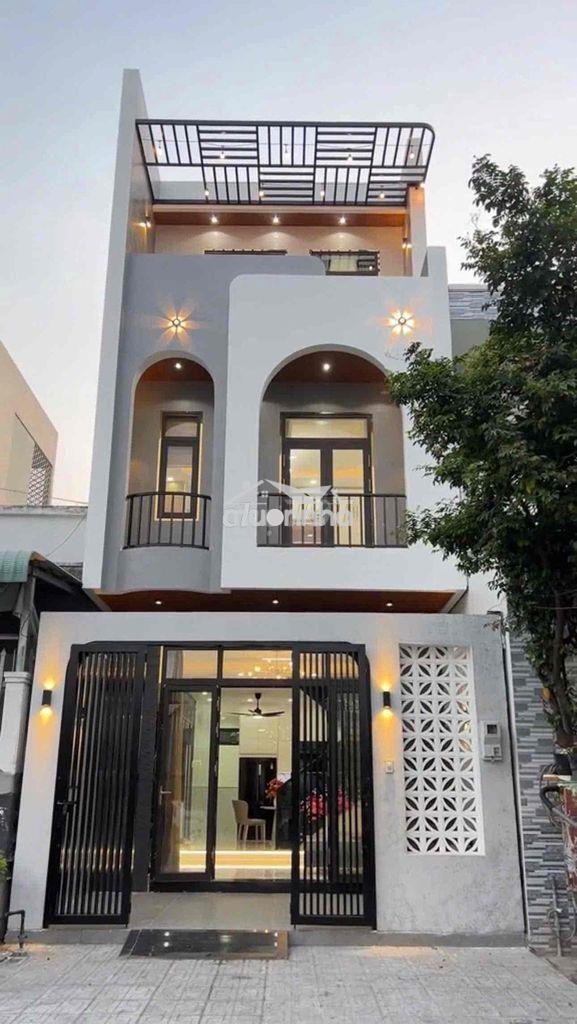 Kẹt tiền cần bán gấp nhà gần bến xe quận 8
