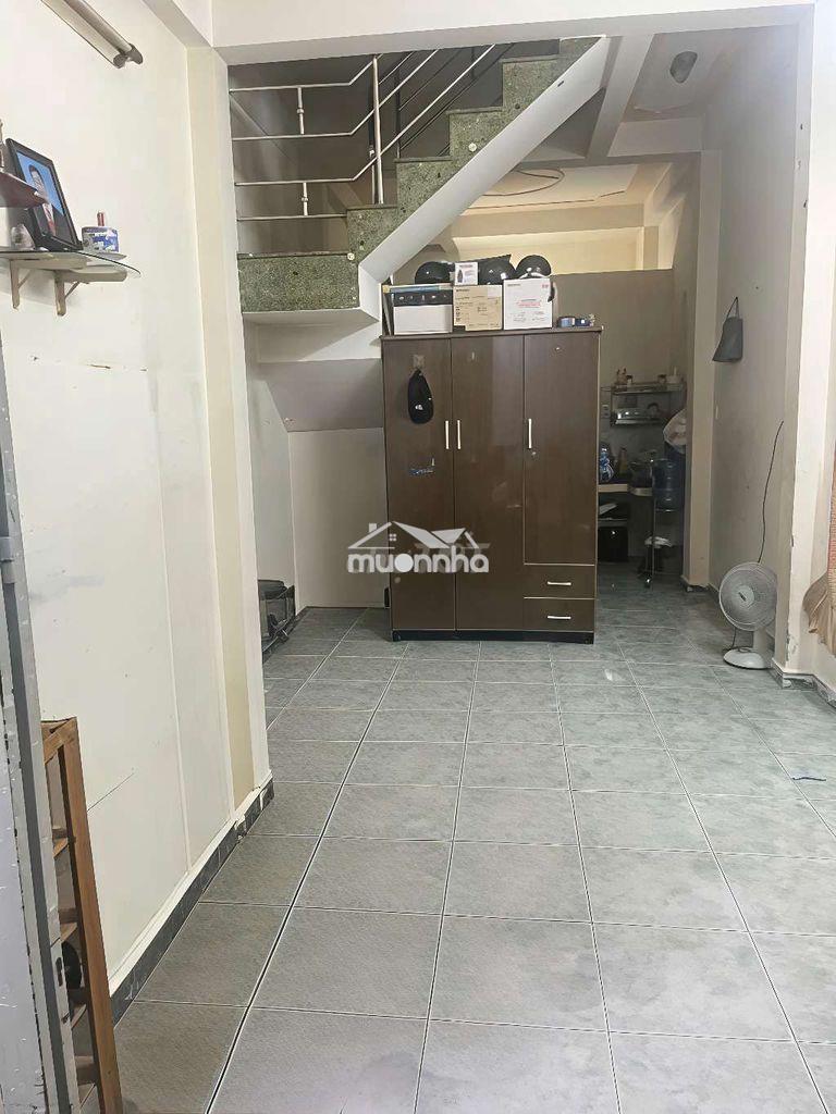 Cho thuê nhà đối diện siêu thị lotte ng văn lượng gò vấp 3.5x9 đúc lầu