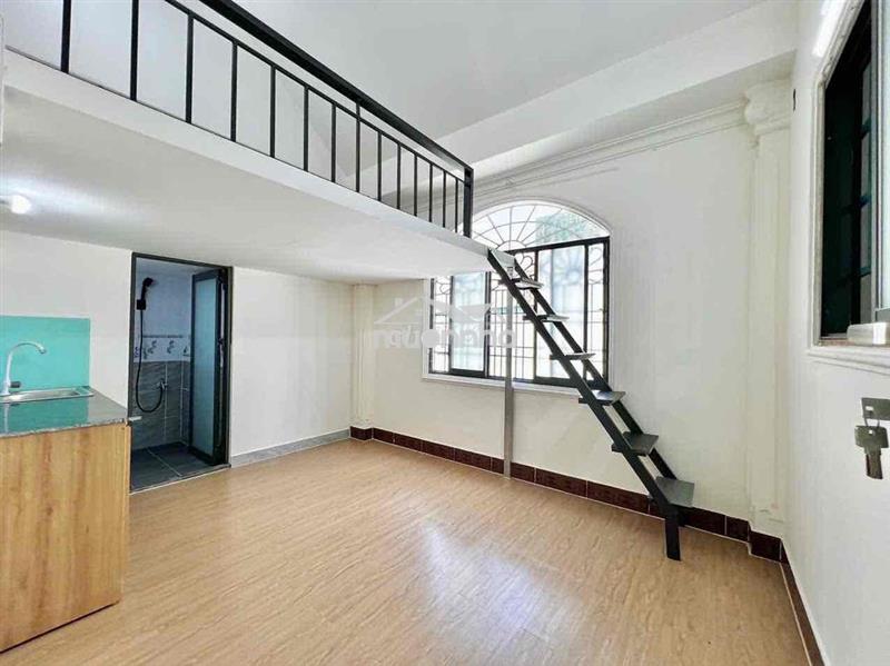 Nhà mới 100% - duplex gác cao tô hiến thành