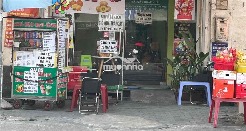 Share mặt bằng trống