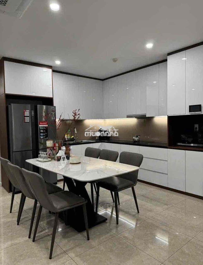 Bán nhanh giá rẻ *** căn chung cư sunrise cityview 2p quận 7