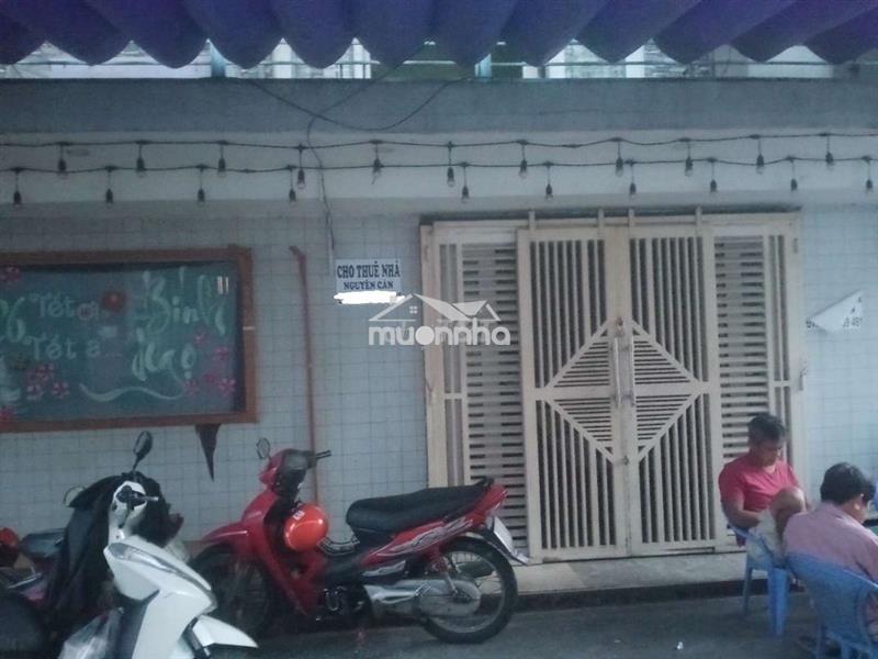 Cho thuê nhà  ngang gần 8m*3,5m, có 1 lầu đường nguyễn hữu hào q4 