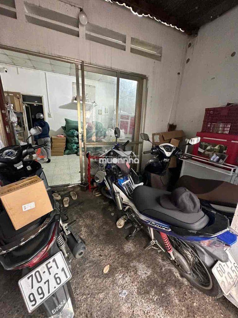 Cho thuê nhà cấp 4 hẻm oto đường đỗ xuân hợp, phước long, quận 9