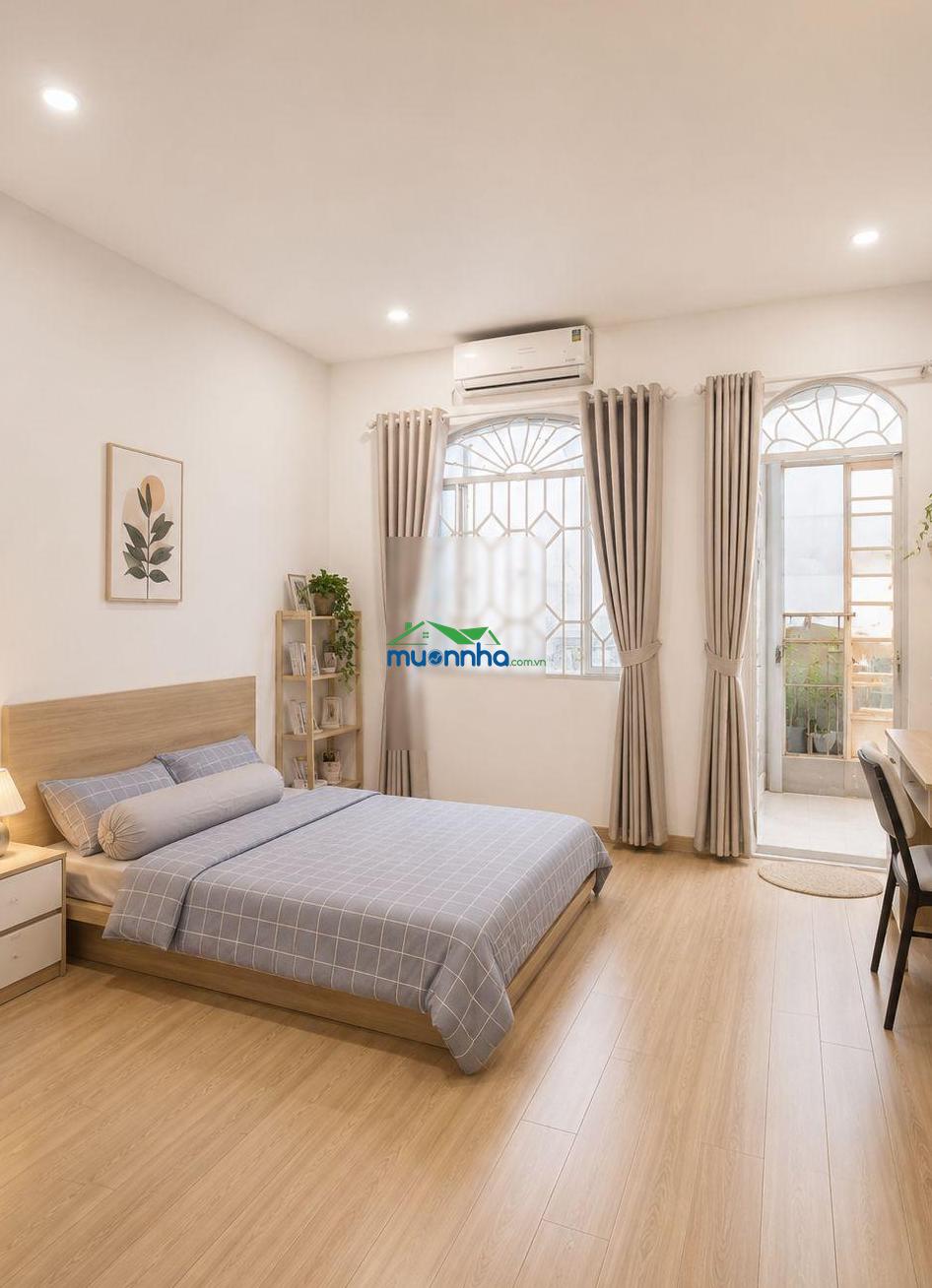 Nhà chính chủ 737 lạc long quân 4.4x10m 2 tầng đúc thật chỉ 4.59 tỷ - 4