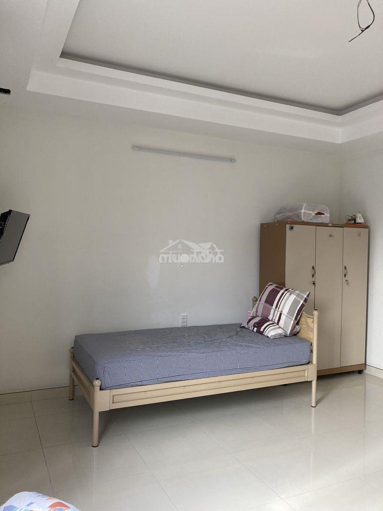 Phòng ngay tt q5 như căn hộ mini - 3