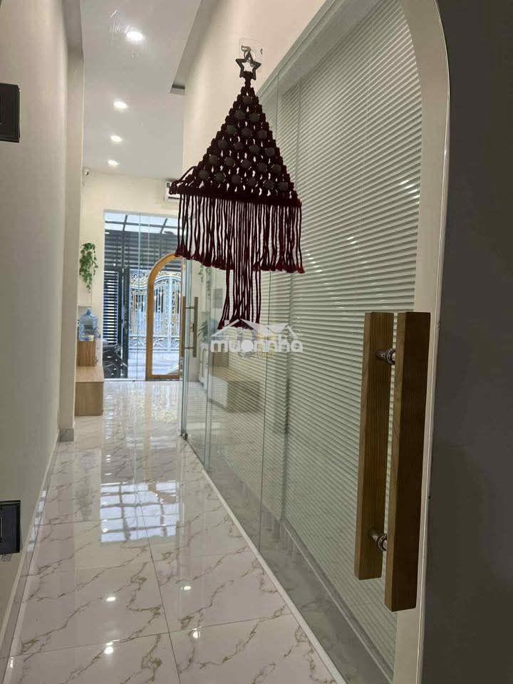 Nhà hẻm xe hơi ba tháng hai, trệt 2 lầu st, 4pn 3wc, 4x20m