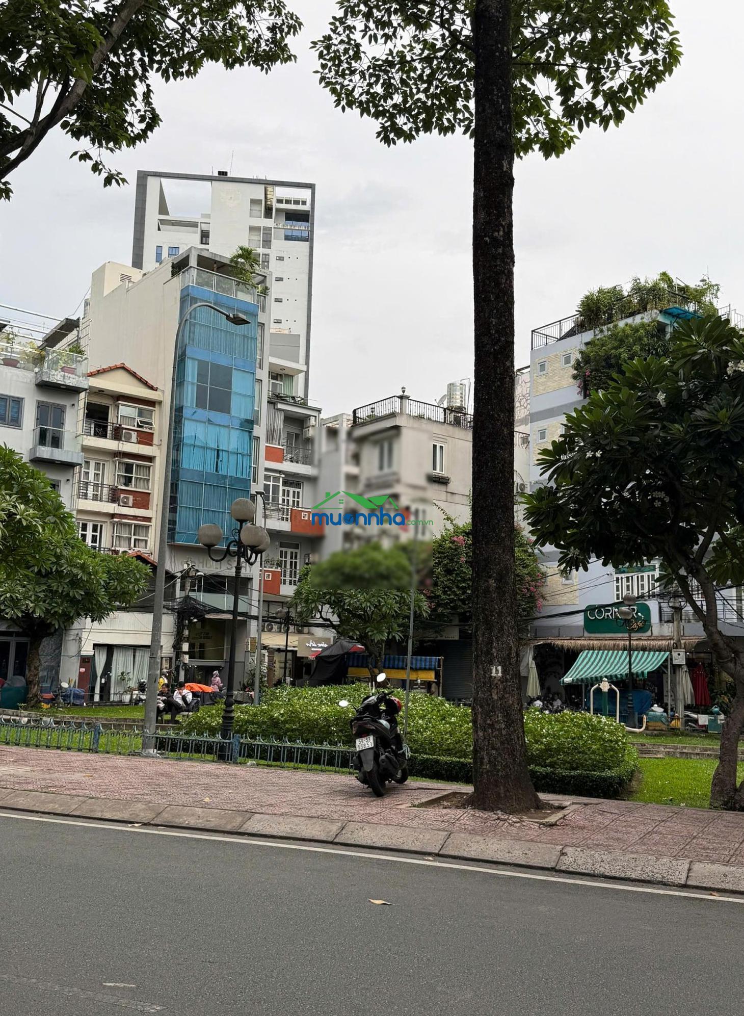 Hot! tòa nhà 2mt đường nguyễn thị minh khai, quận 1, hđt hơn 100 triệu/tháng - dt: 5 x 24 - 39 tỷ
