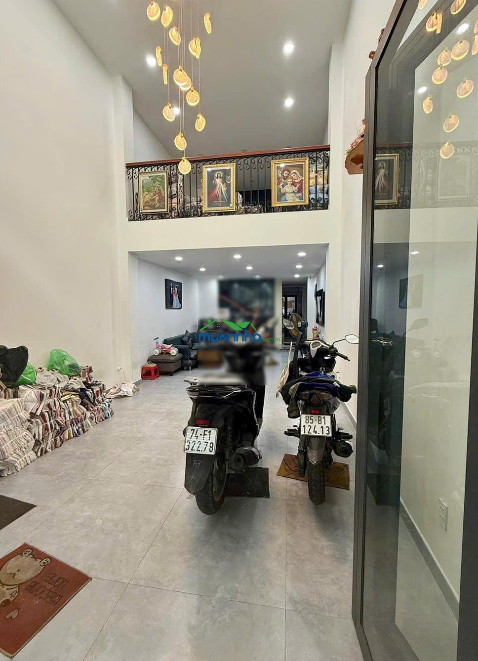 Nhà có thang máy h6m trịnh đình trọng dt 4.1x21.5m, giá 12.5 tỷ tl