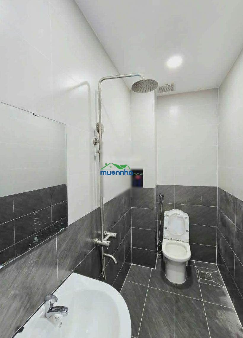 Chỉ 3,55 tỷ sở hữu nhà phố 2 tầng hoàn công đủ đường ô tô 10m có vỉa hè,