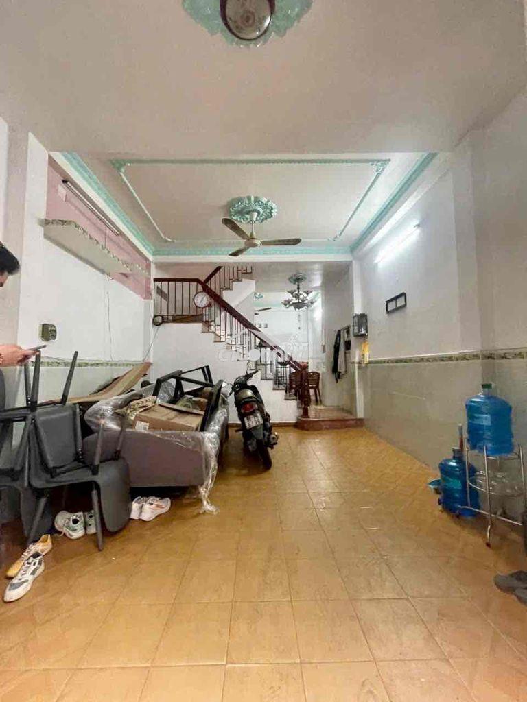 NHÀ 1TRỆT 1LẦU ( 2PN2WC - 1 BAN CÔNG - 1 P.KHÁCH - 1 BẾP ) HẺM 3 GÁC