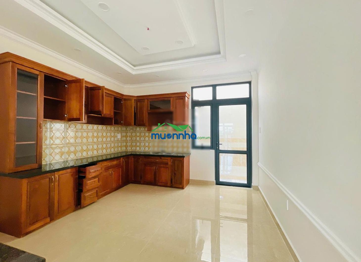 Nhà 1 trệt, lửng, 2 lầu, ql13, giá 7,8 tỷ. - 2
