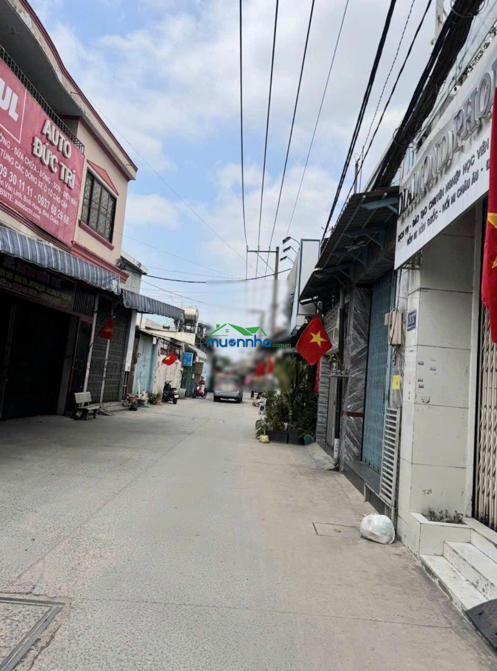 Bán nhà đẹp sát phạm hùng, quận 8 căn nhà vị trí đẹp, ô tô đỗ cửa 60m chỉ nhỉnh 6 tỷ