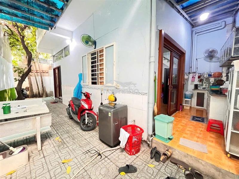 Nhà sân vườn nở hậu 10m – 80/ dương quảng hàm -108m2