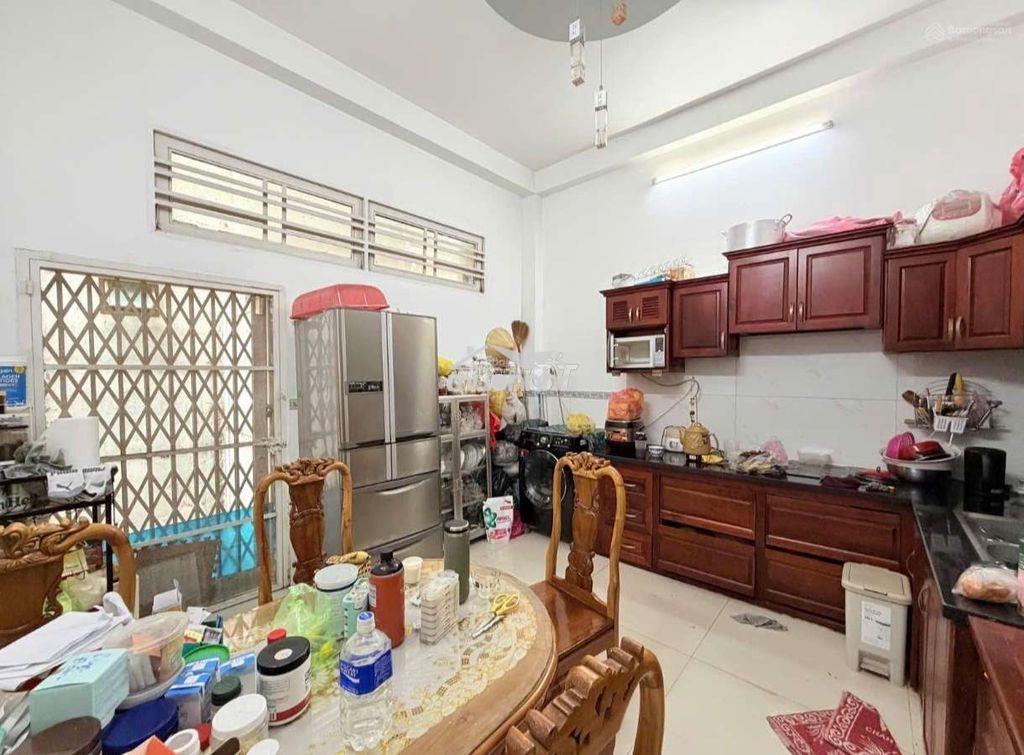 Ngay bệnh viện q12 - dương thị mười - nhà hxh 70m2 - 4,35 tỷ còn bớt - 4